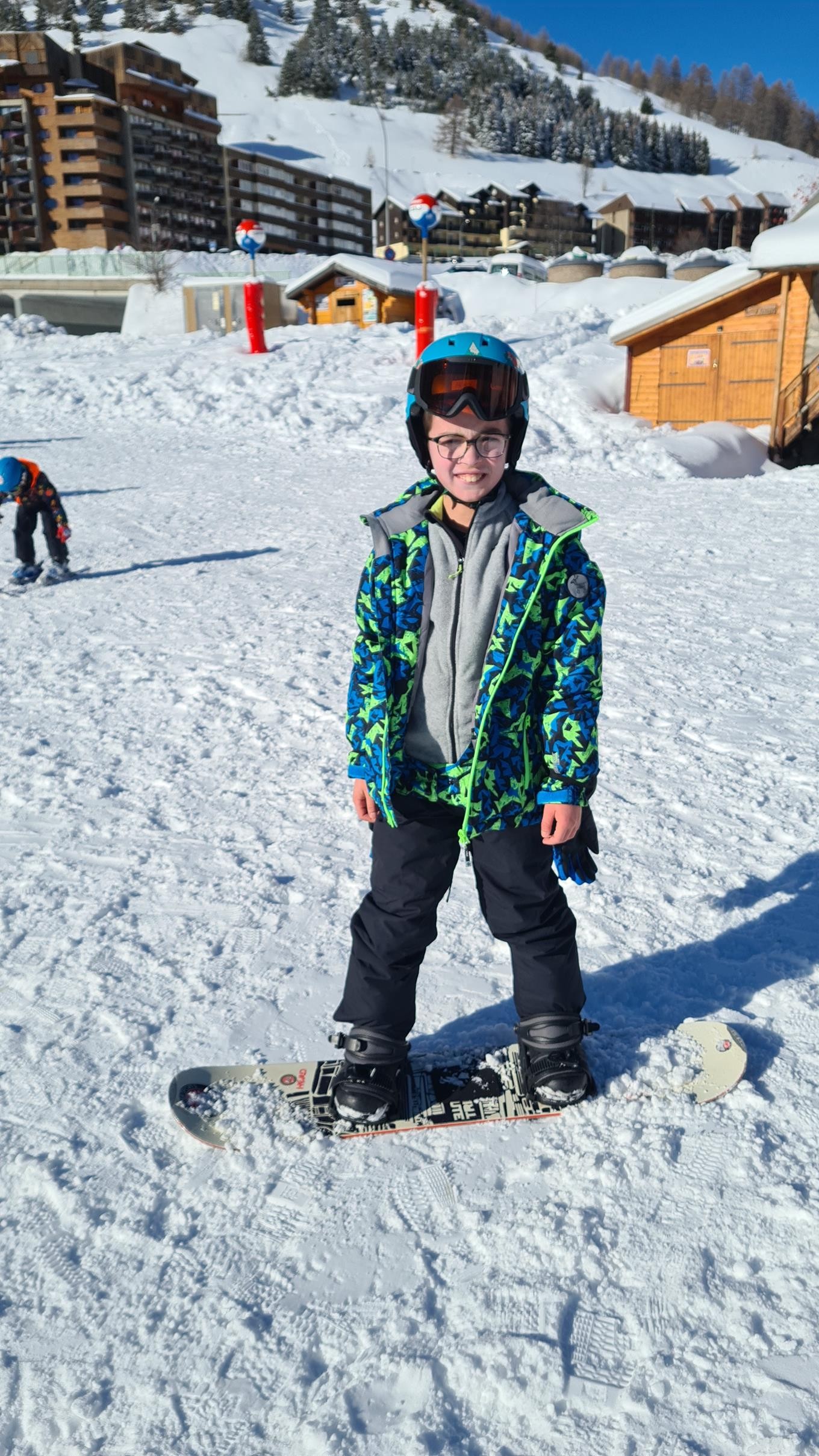 Arthur; 1er cours de snowboard