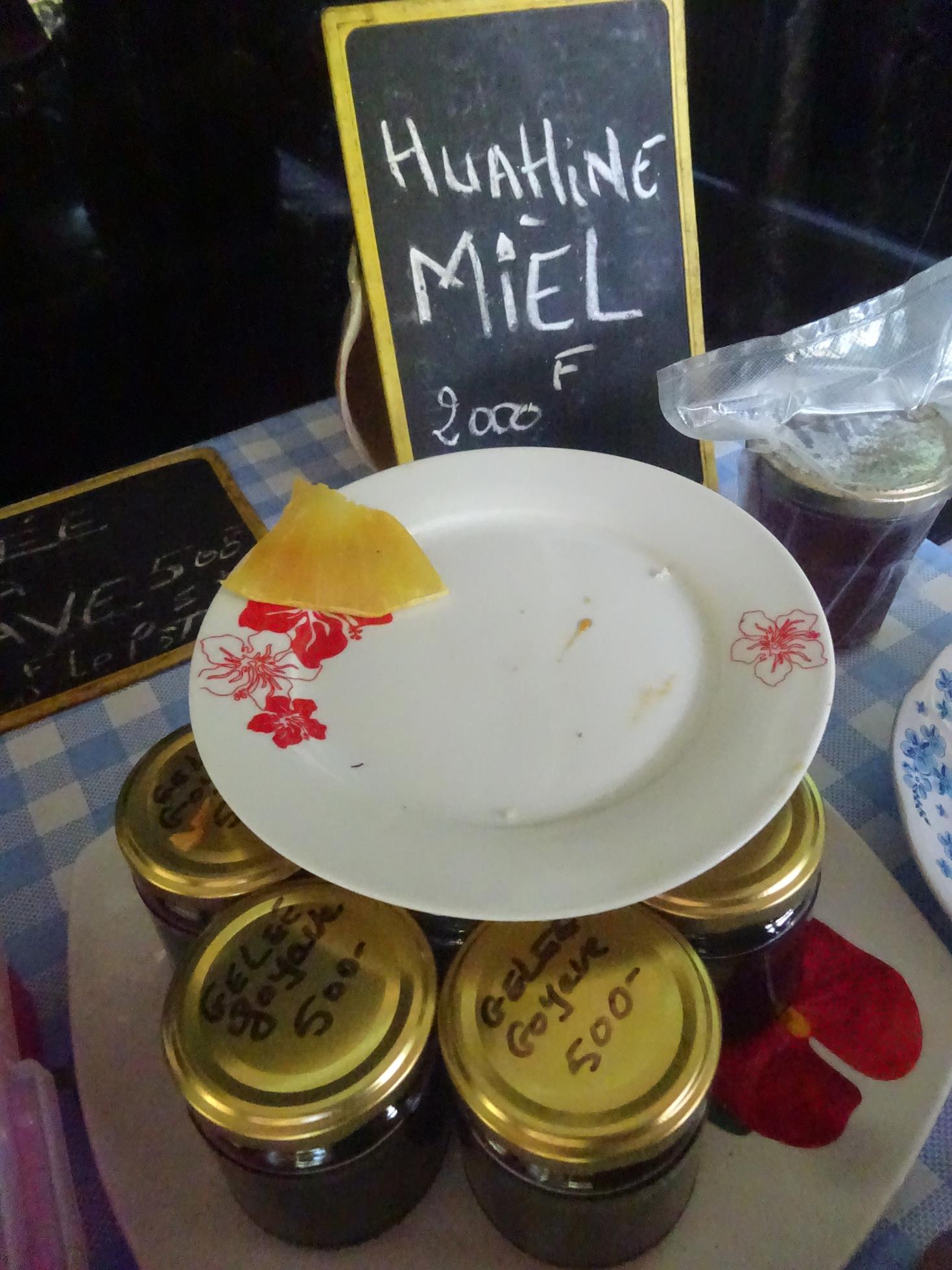 visite d'une production de vanille de Huahine