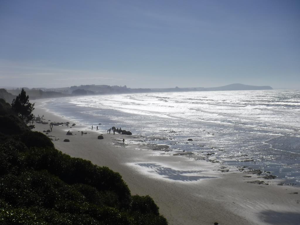 Moreaki Boulders