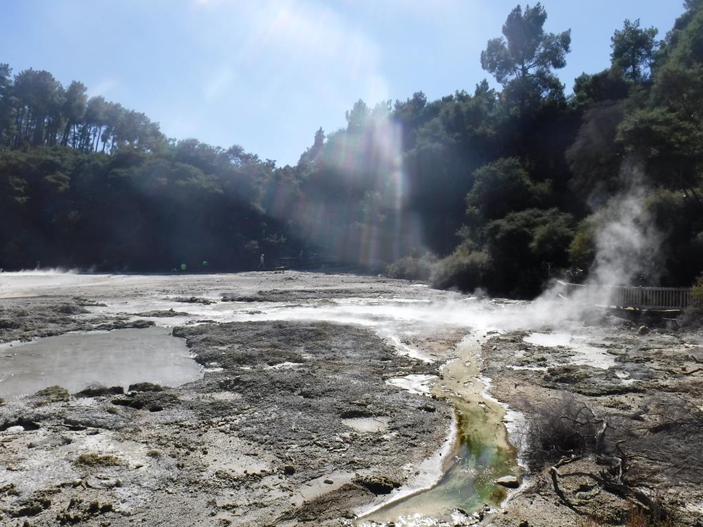 Wai-o-Tapu thermal wonderland