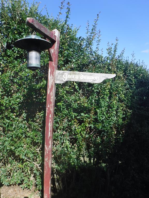 Hobbiton Movie Set