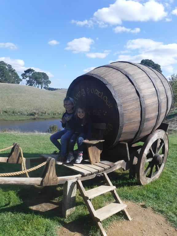Hobbiton Movie Set