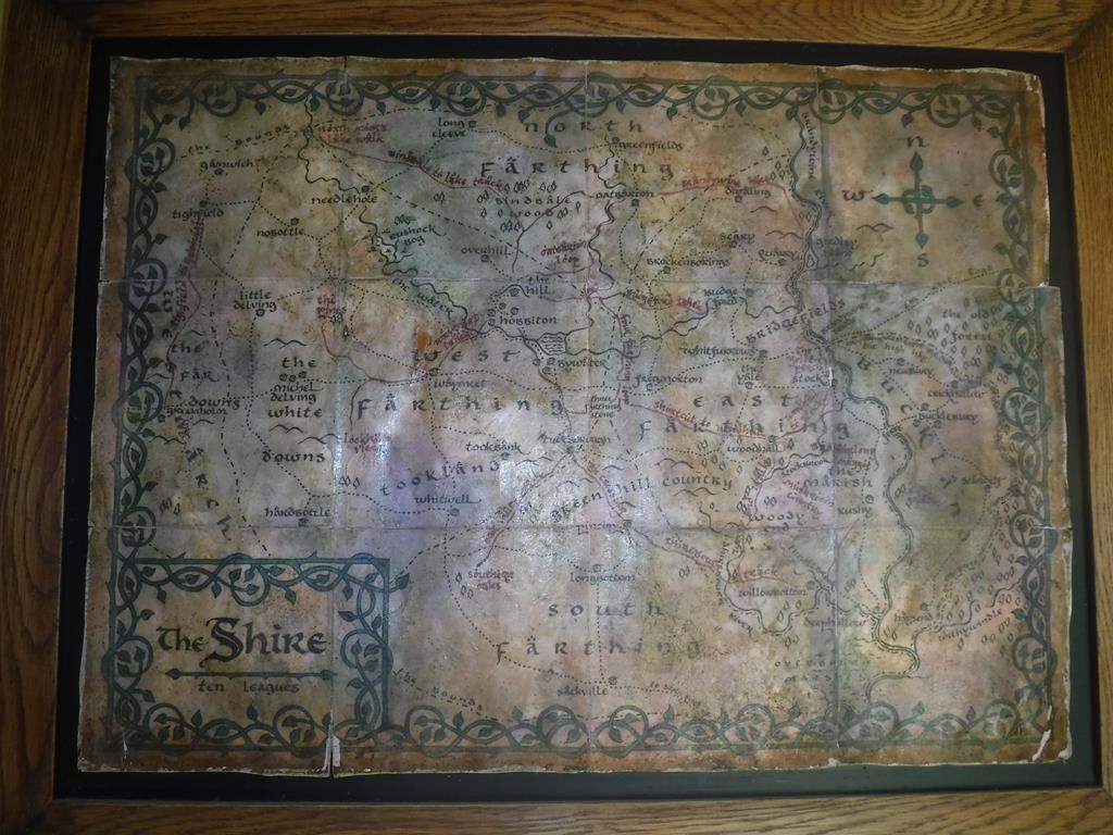 Hobbiton Movie Set