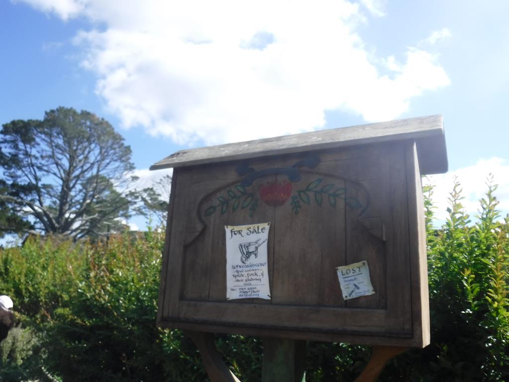 Hobbiton Movie Set
